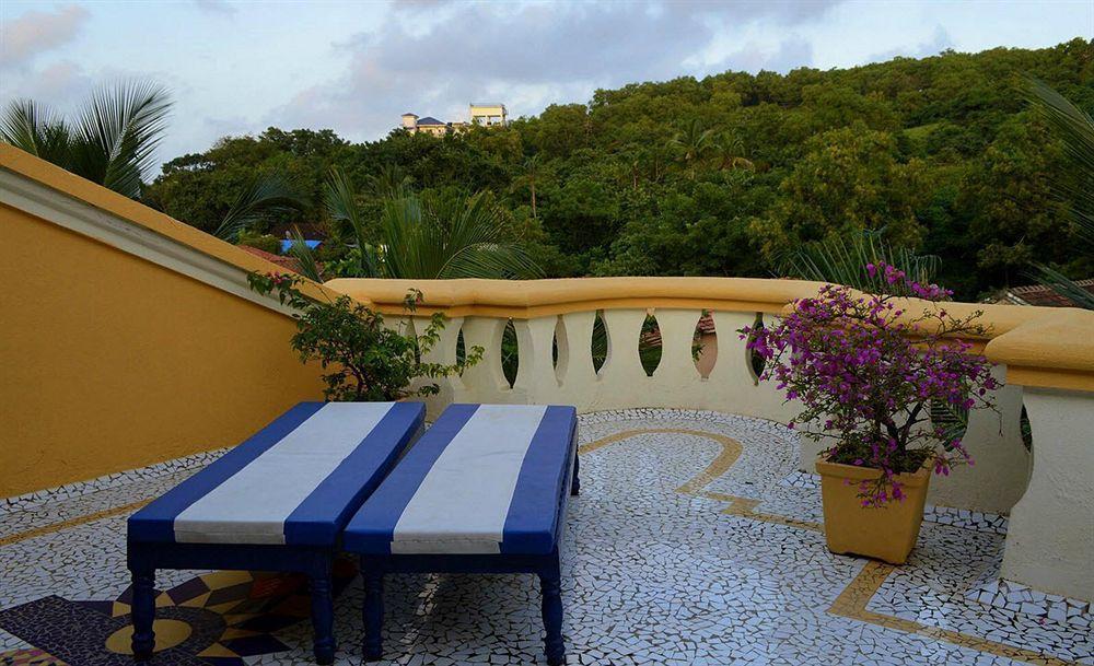 Bougainvillea Guest House Candolim Esterno foto